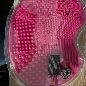 Sigma Beauty Pink Brush Cleaning Mat